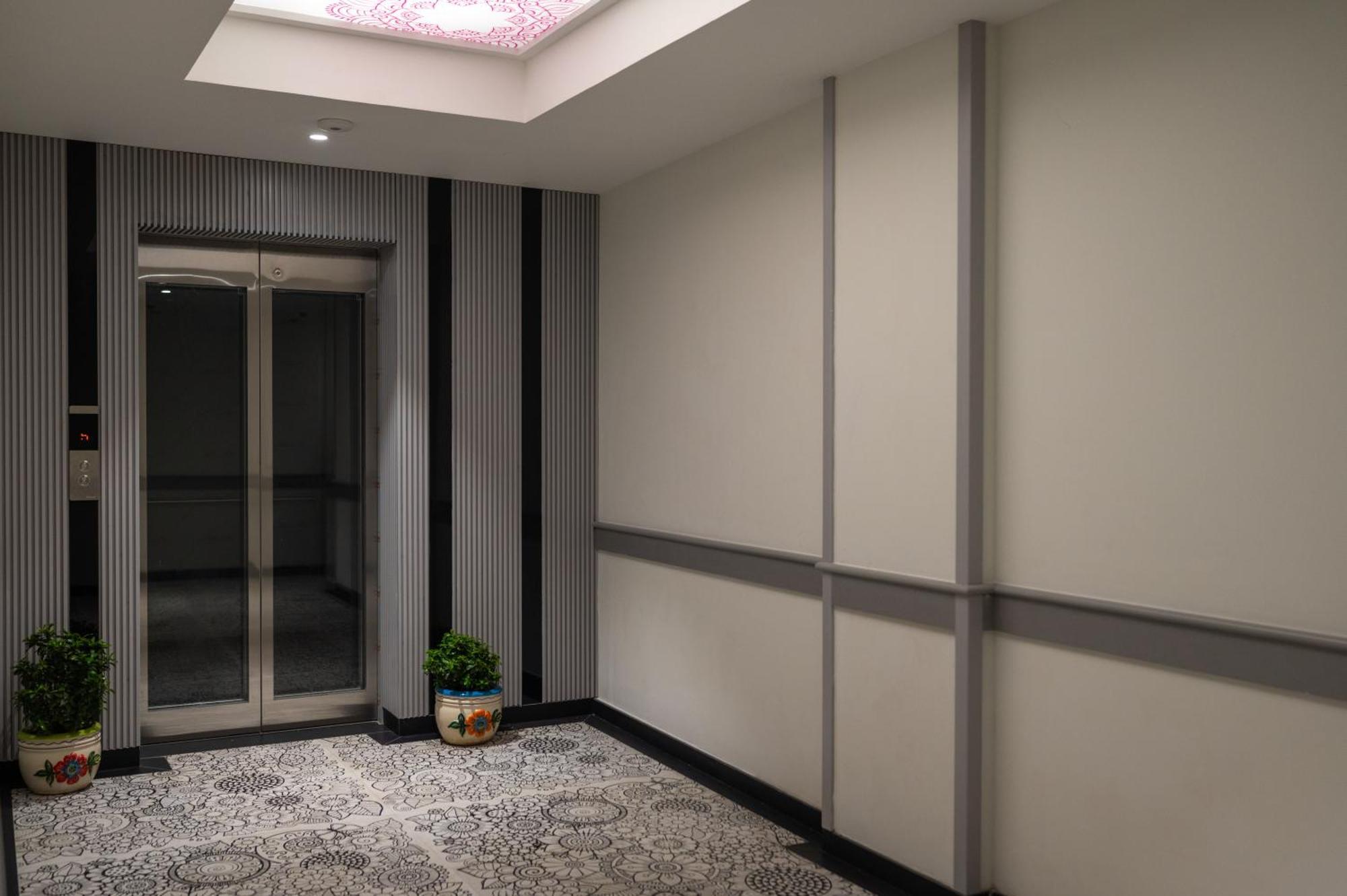 Zibe Luxe Kakinada By Grt Hotels Esterno foto
