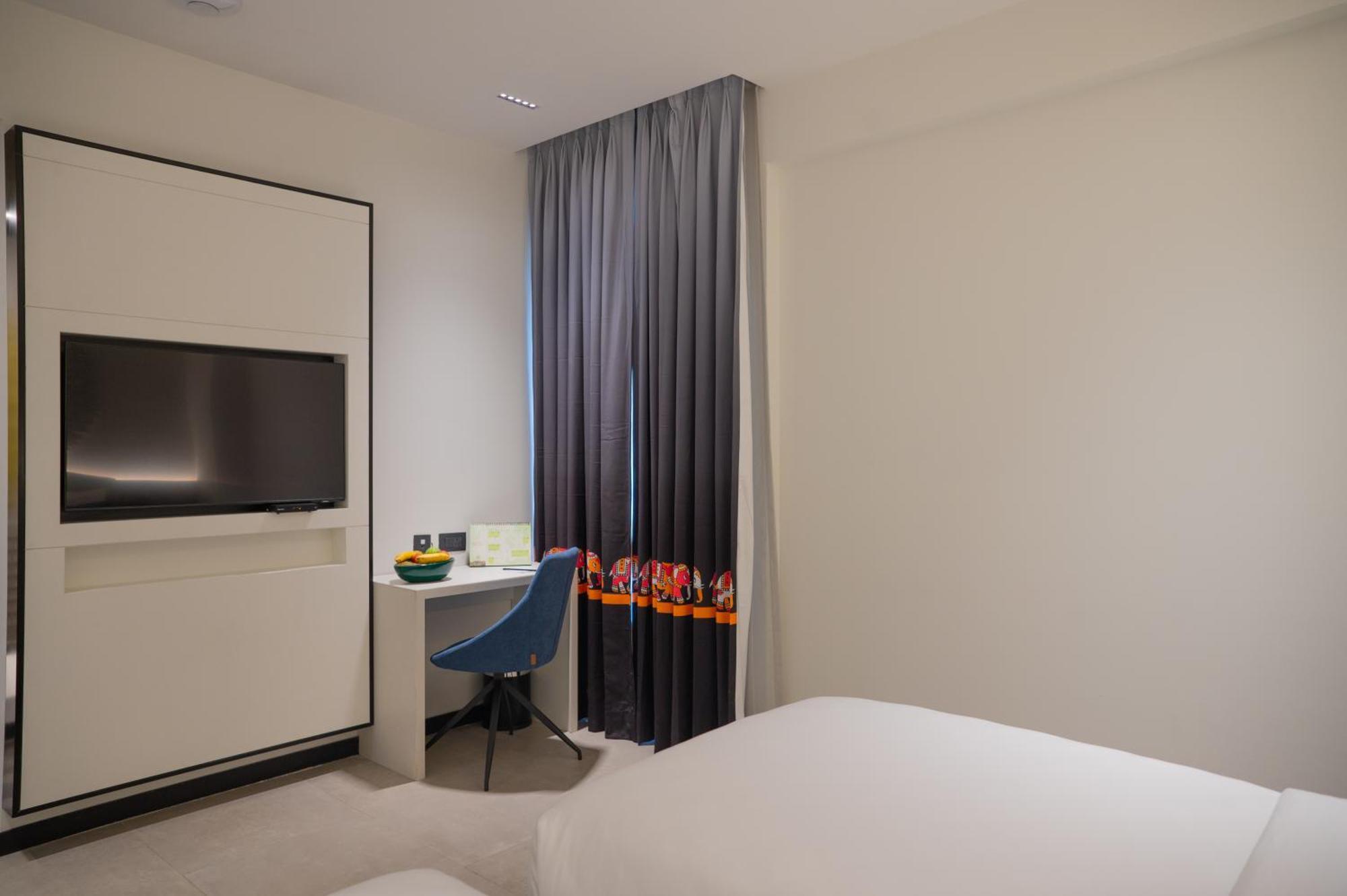 Zibe Luxe Kakinada By Grt Hotels Esterno foto