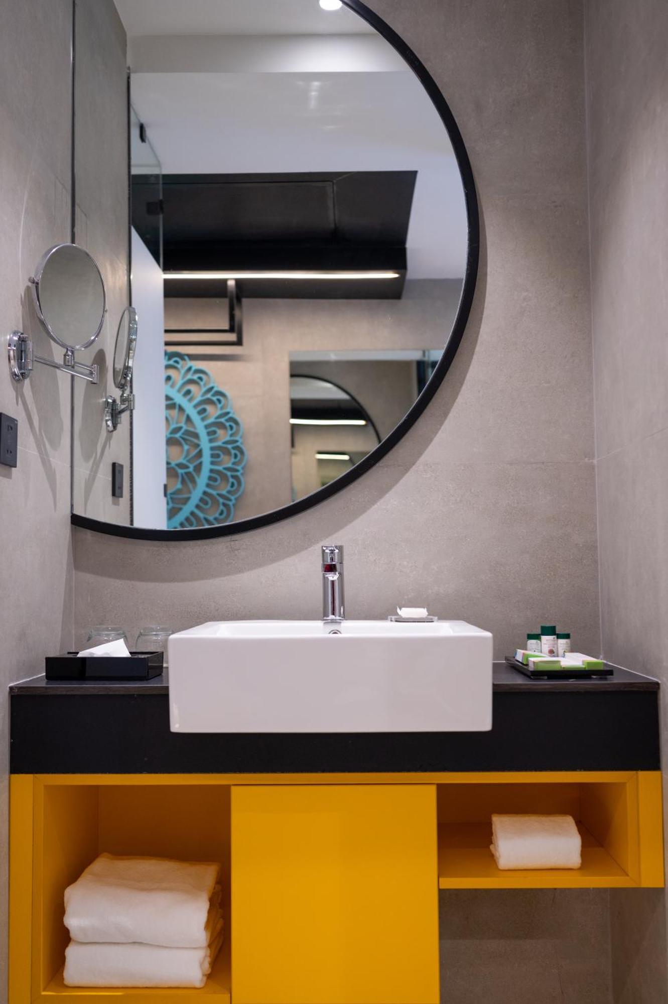 Zibe Luxe Kakinada By Grt Hotels Esterno foto
