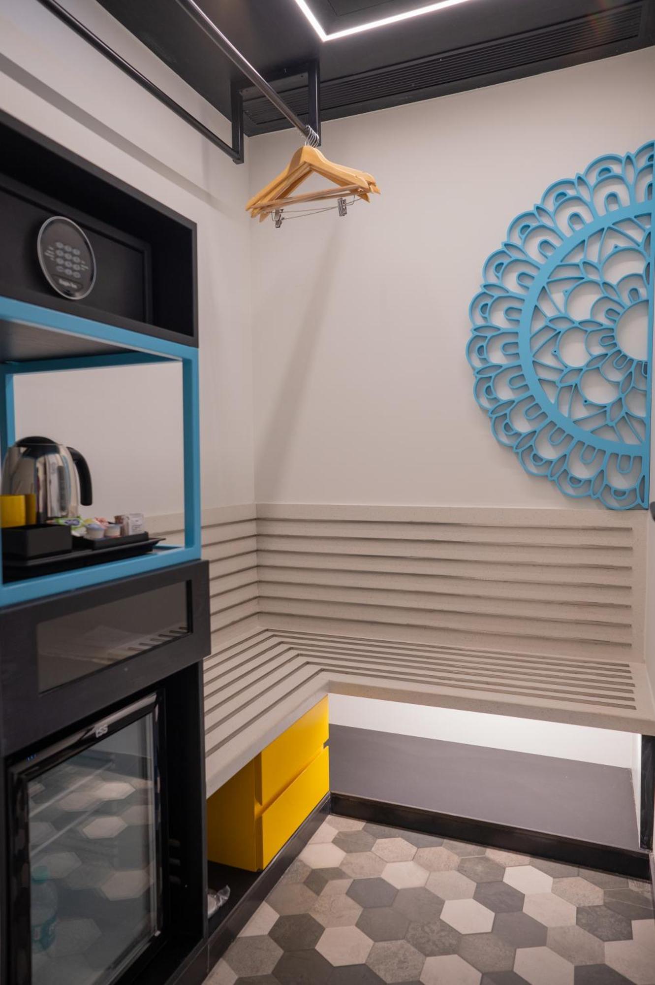 Zibe Luxe Kakinada By Grt Hotels Esterno foto