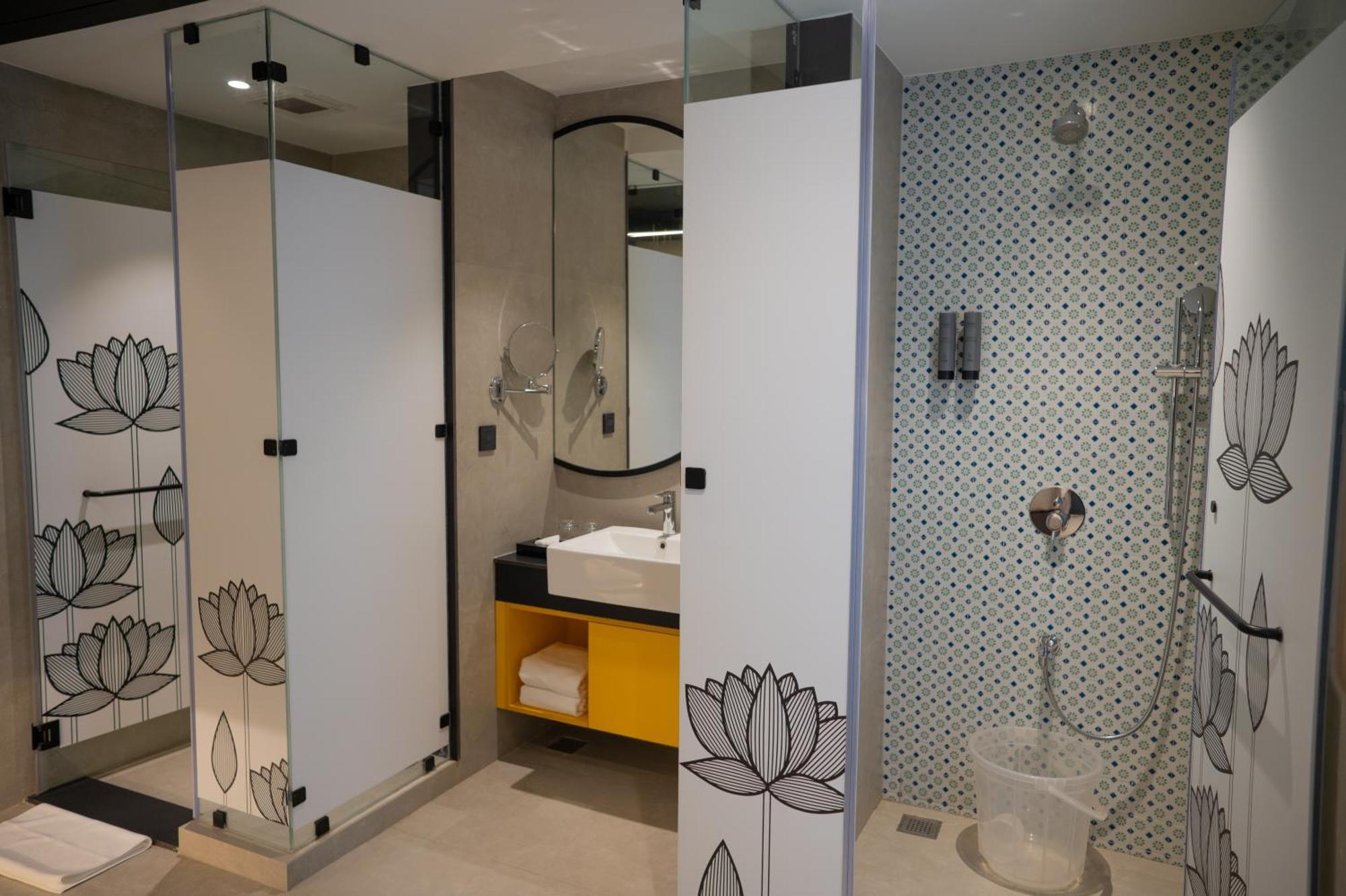 Zibe Luxe Kakinada By Grt Hotels Esterno foto